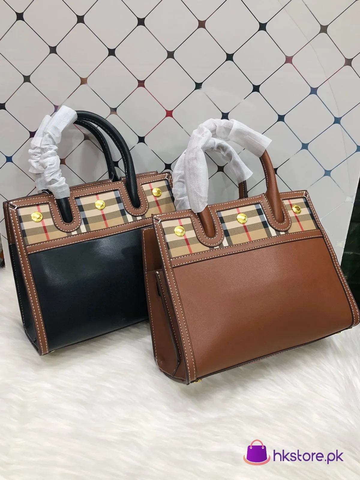 Best Price Burberry handbag 