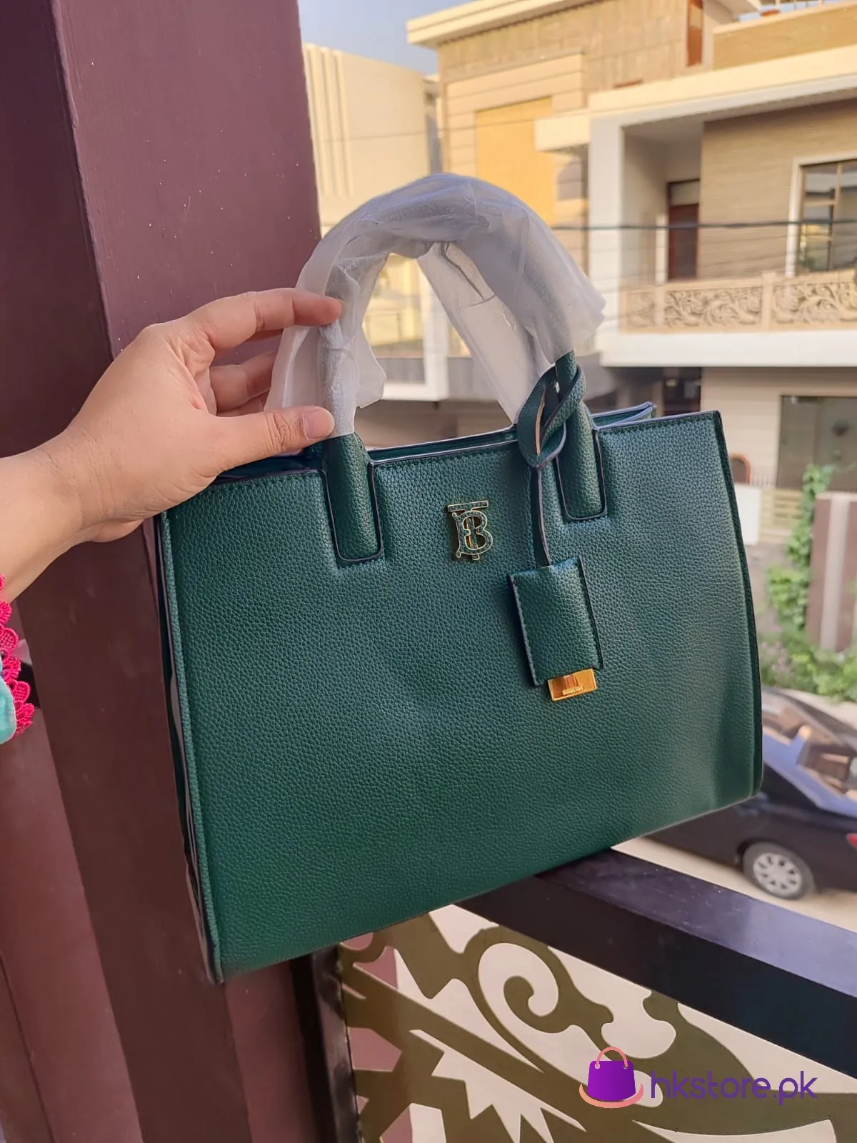 Burberry Tote 