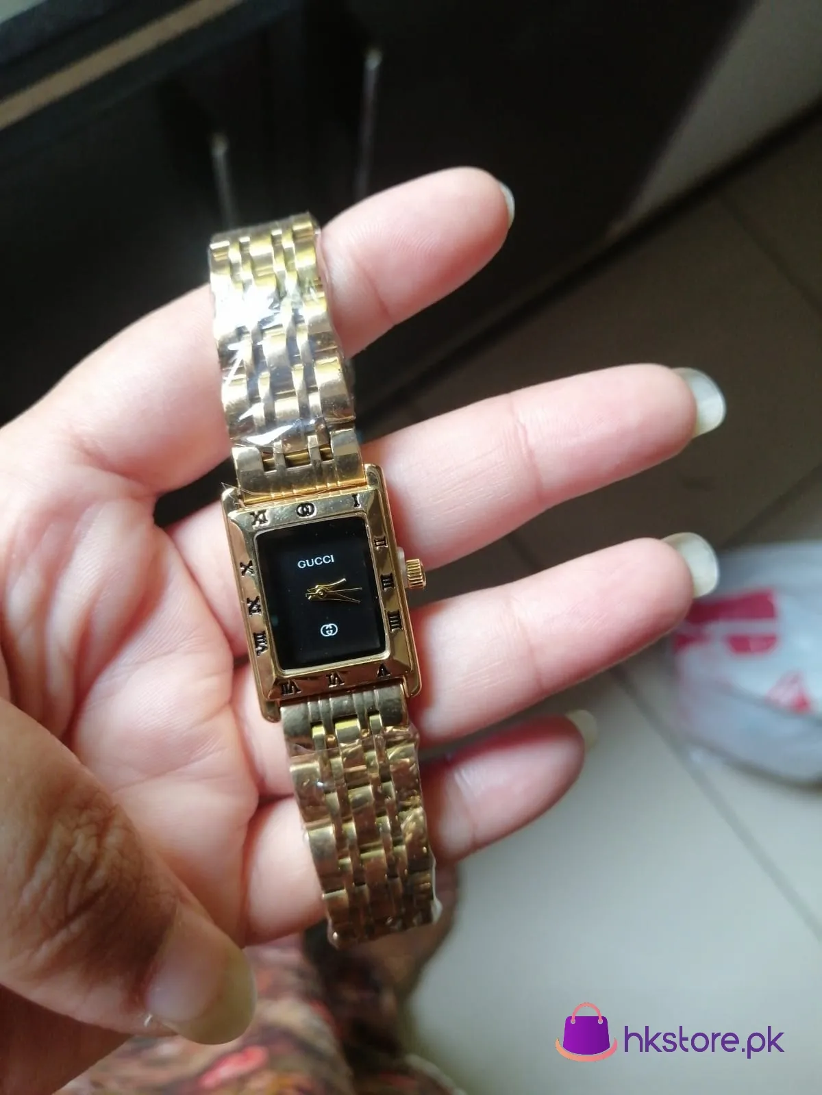 Gucci Rectangle Dial Gold Chain 