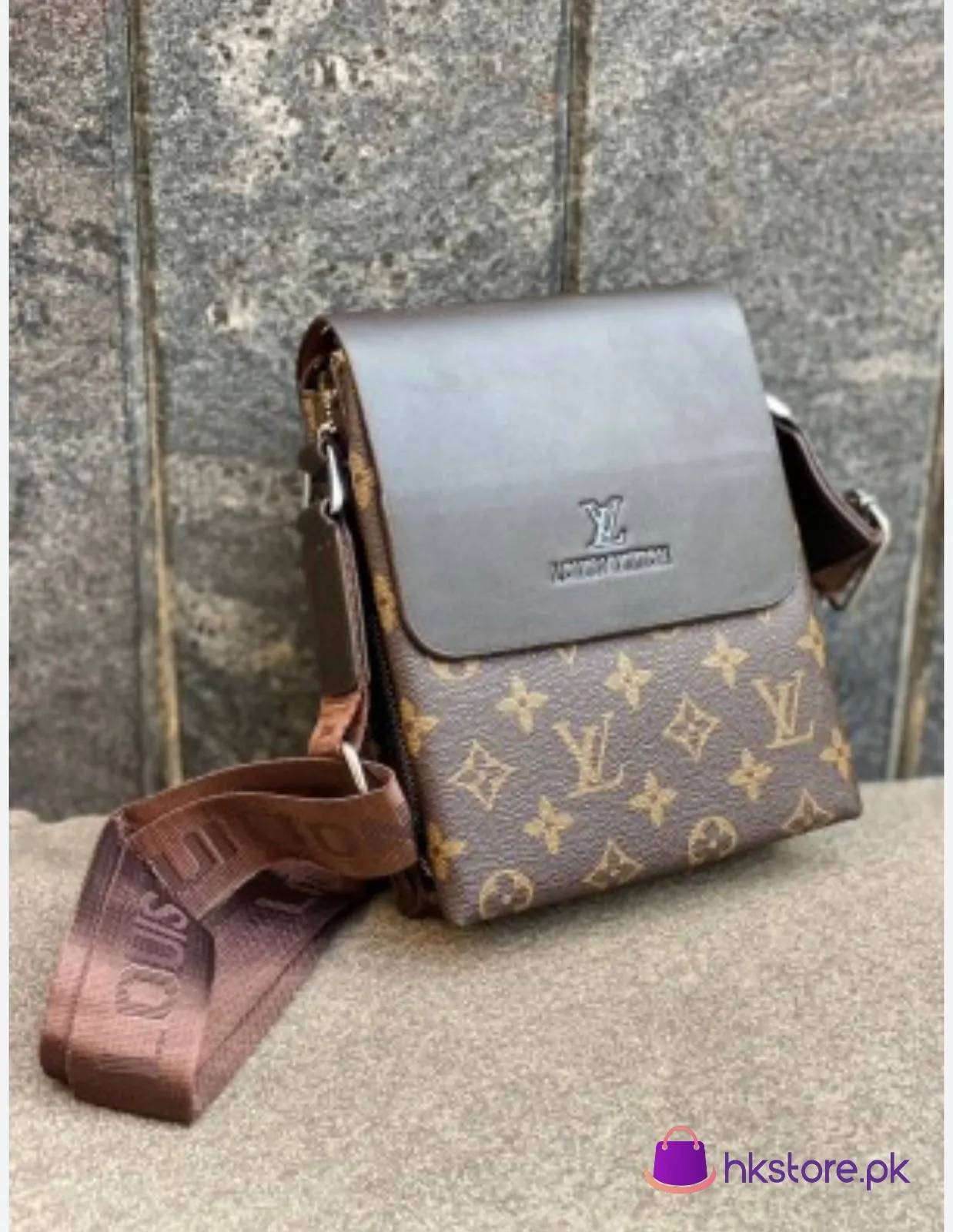 Louis Vuitton Passanger Unisex Cross Body 