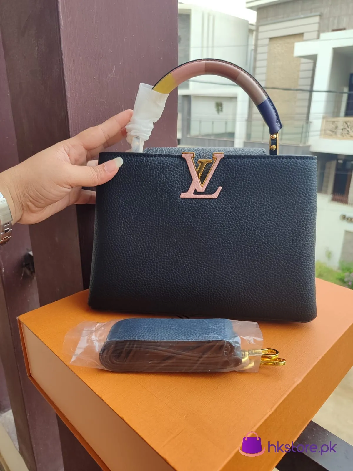 Lv Handbag 