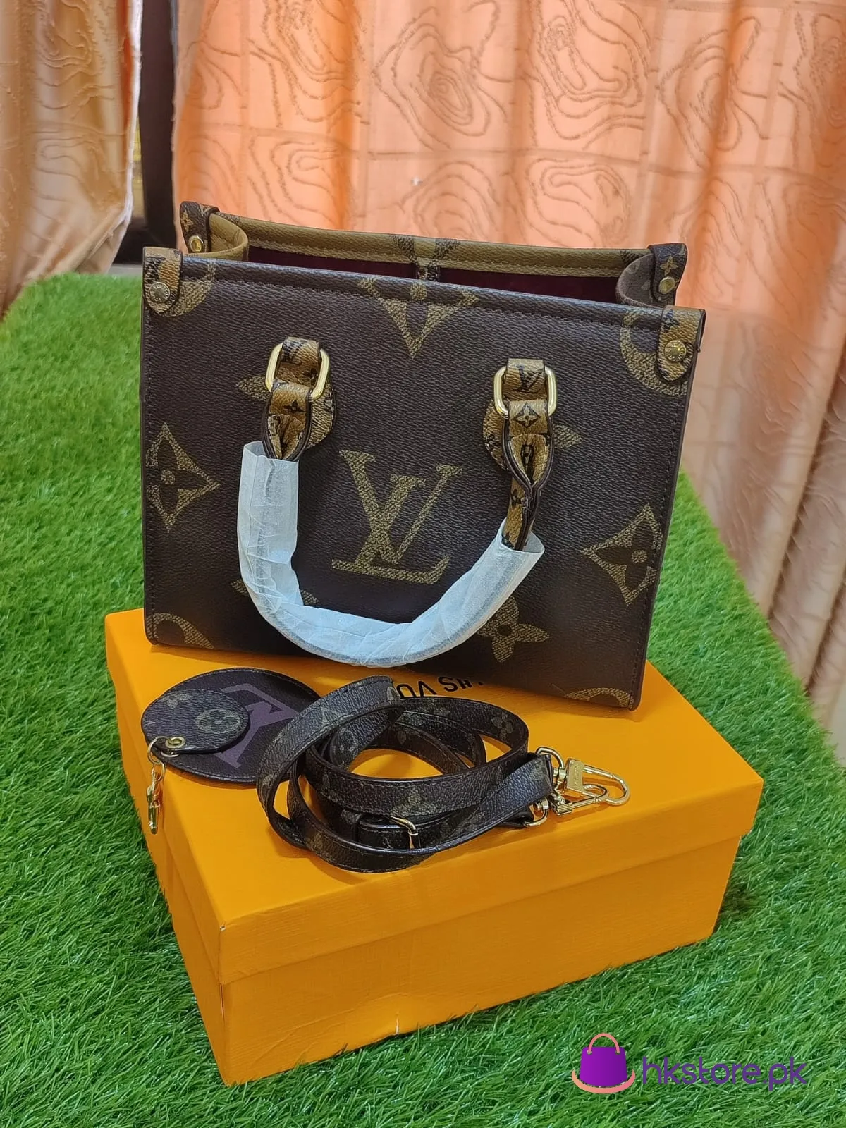 Lv On The Go Pm 