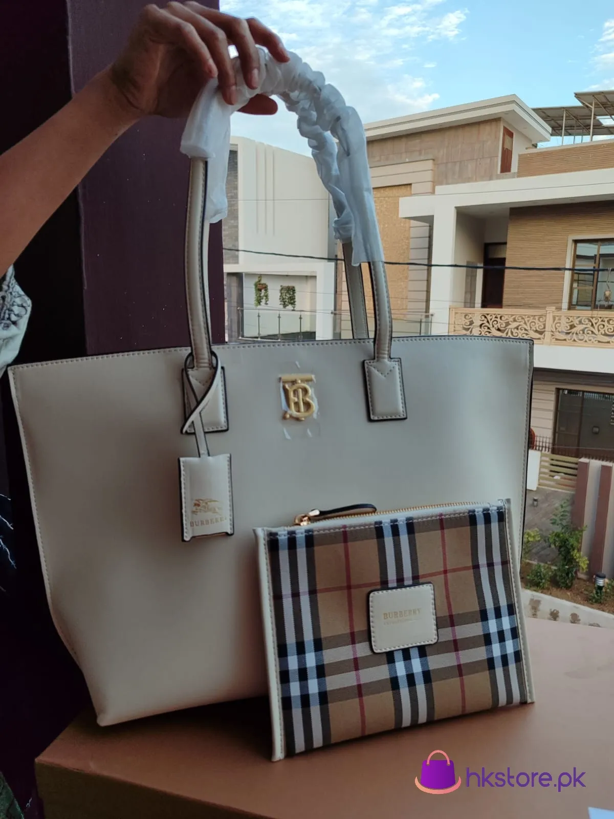 Torry Burberry Tote Bag