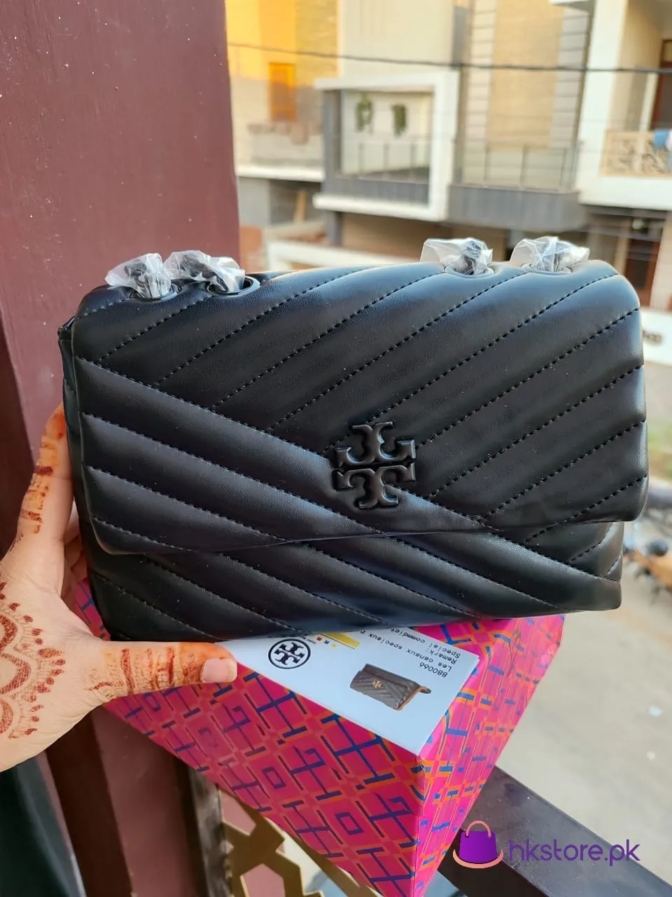 Torry Burch Crossbody Soft Material 