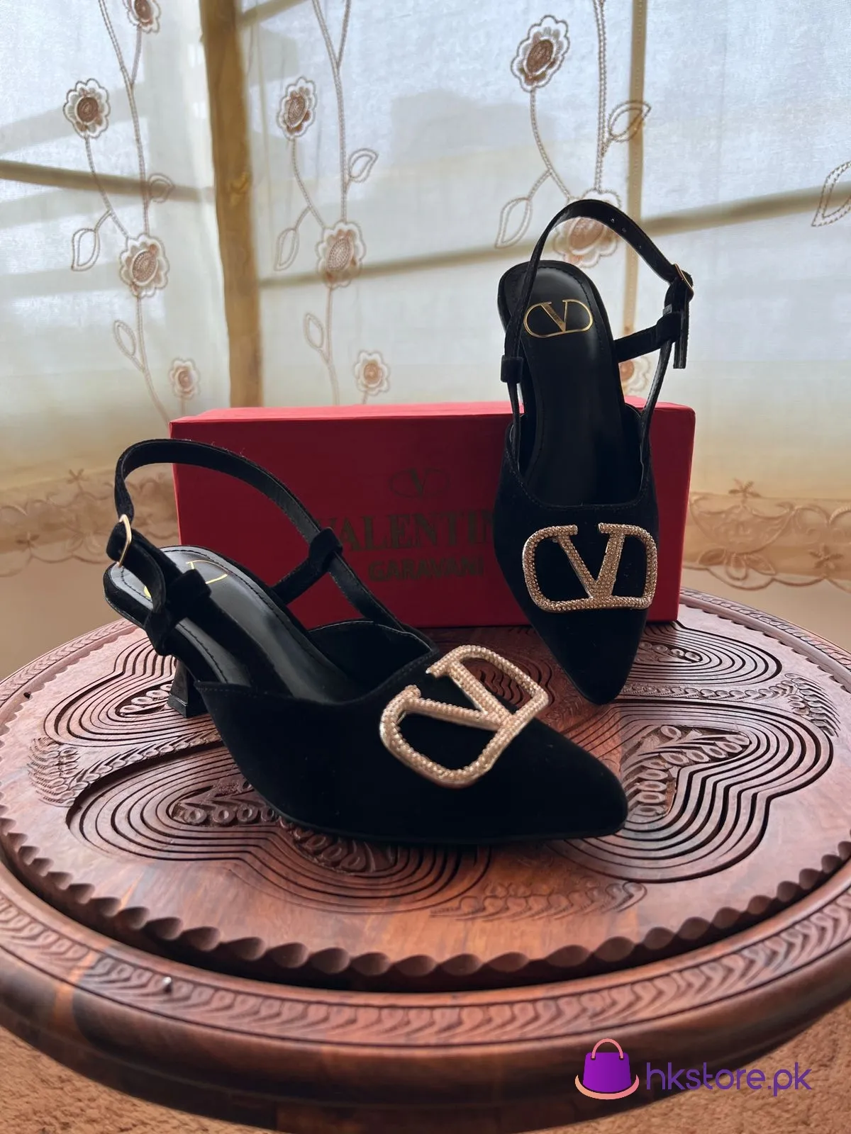 Best Price Valentino velvet pump heel 